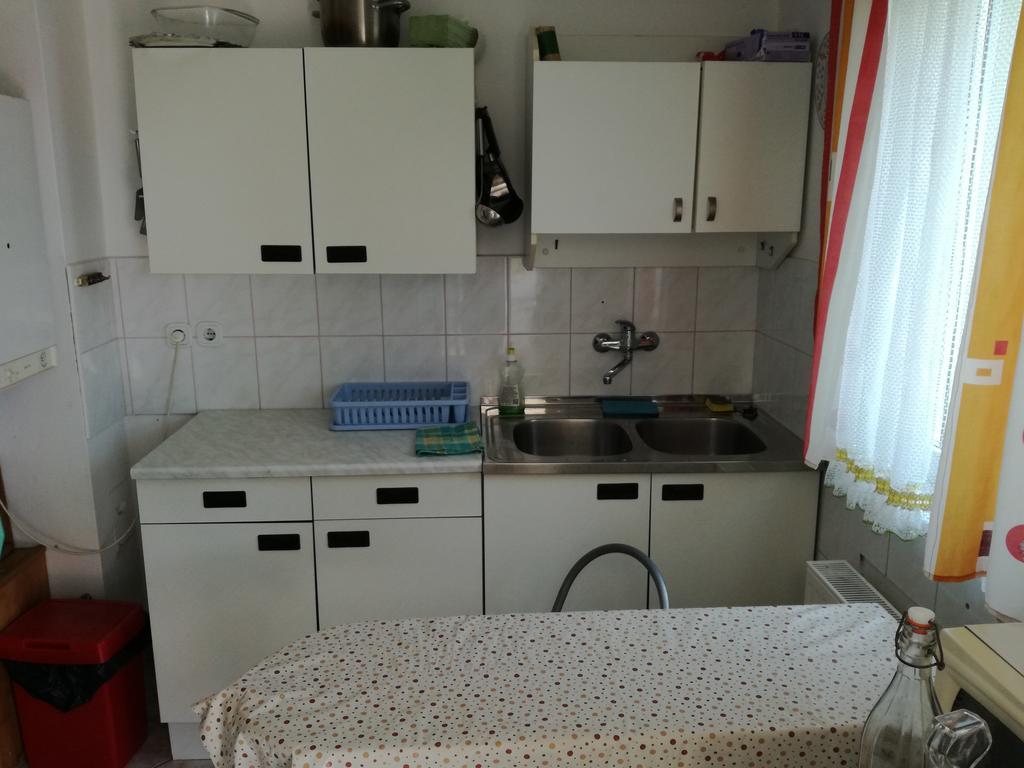 Апартаменты Margareta Apartmanhaz Балатонбоглар Экстерьер фото