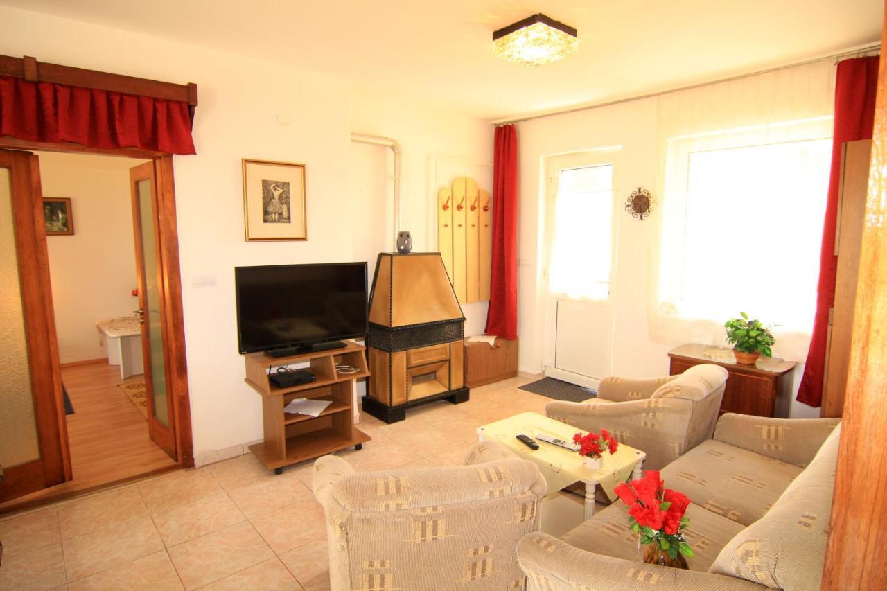 Апартаменты Margareta Apartmanhaz Балатонбоглар Экстерьер фото